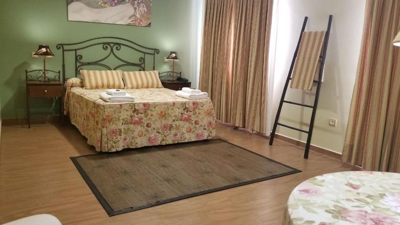 Posada Trastamara Piedralaves Ngoại thất bức ảnh